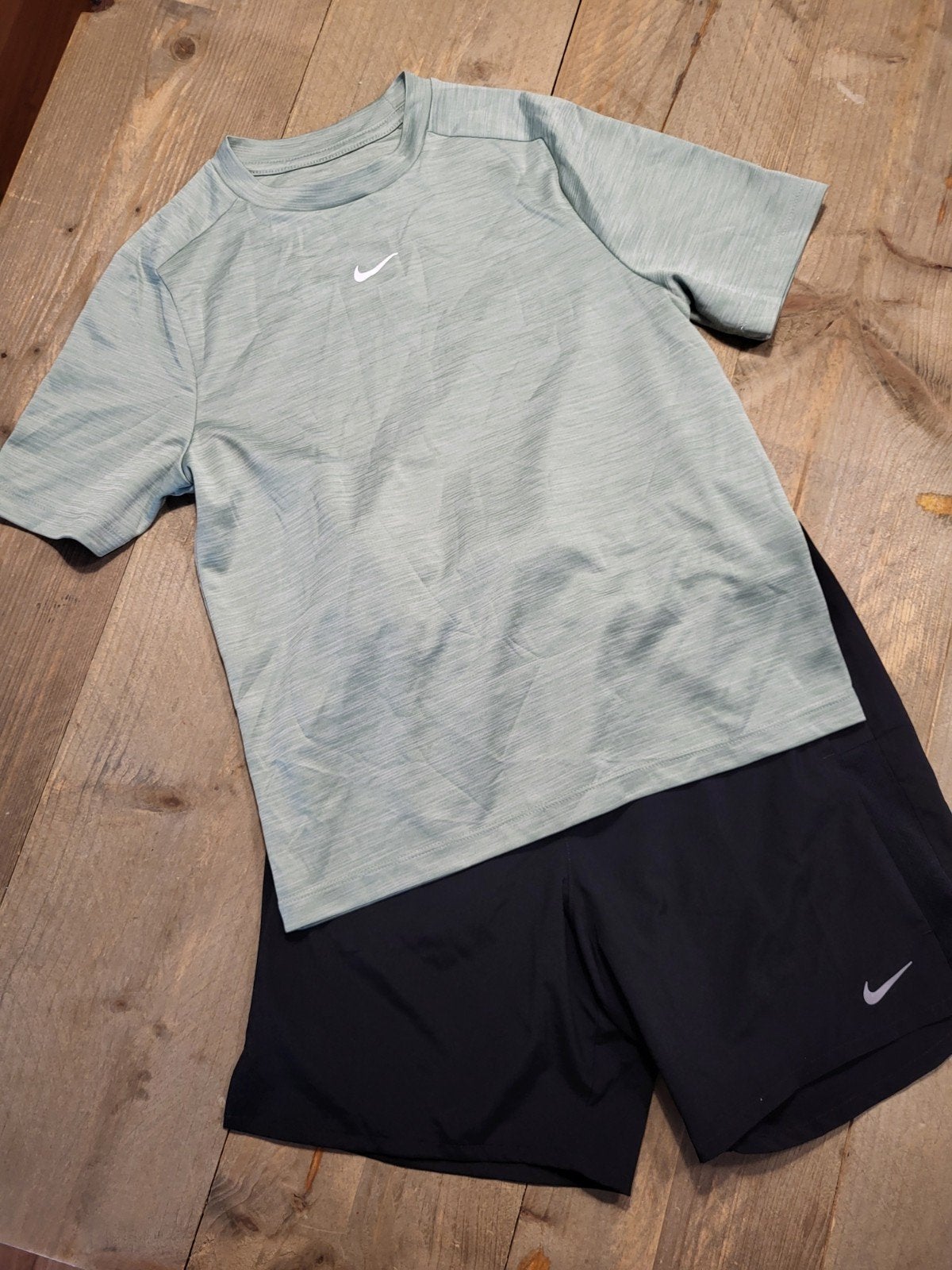 Nike teneu dry fit maat 140 zgan, Kinderen en Baby's, Kinderkleding | Maat 140, Jongen of Meisje, Ophalen of Verzenden, Zo goed als nieuw