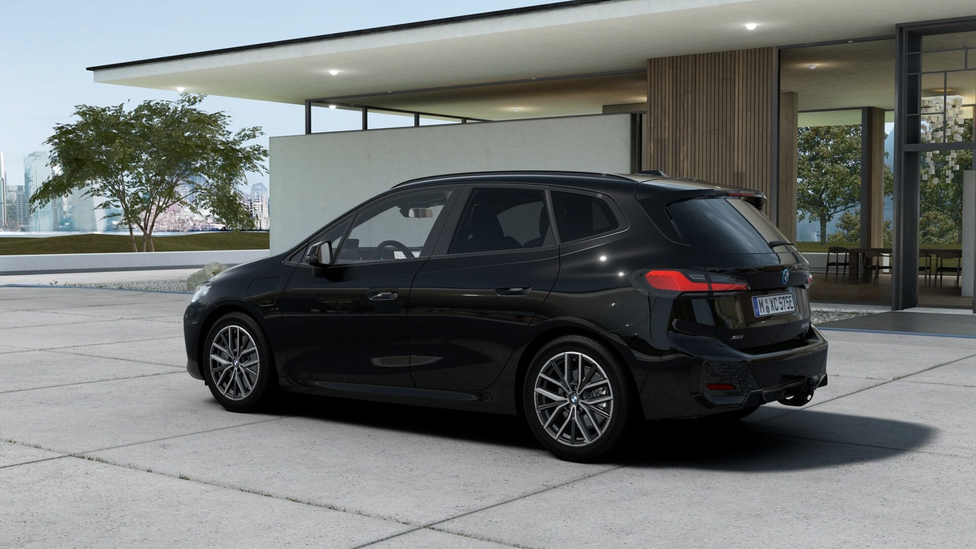 BMW 2 Serie Active Tourer 225e xDrive M Sport Automaat / Pan, Automaat, Dealer onderhouden, Zwart, 38 km/l
