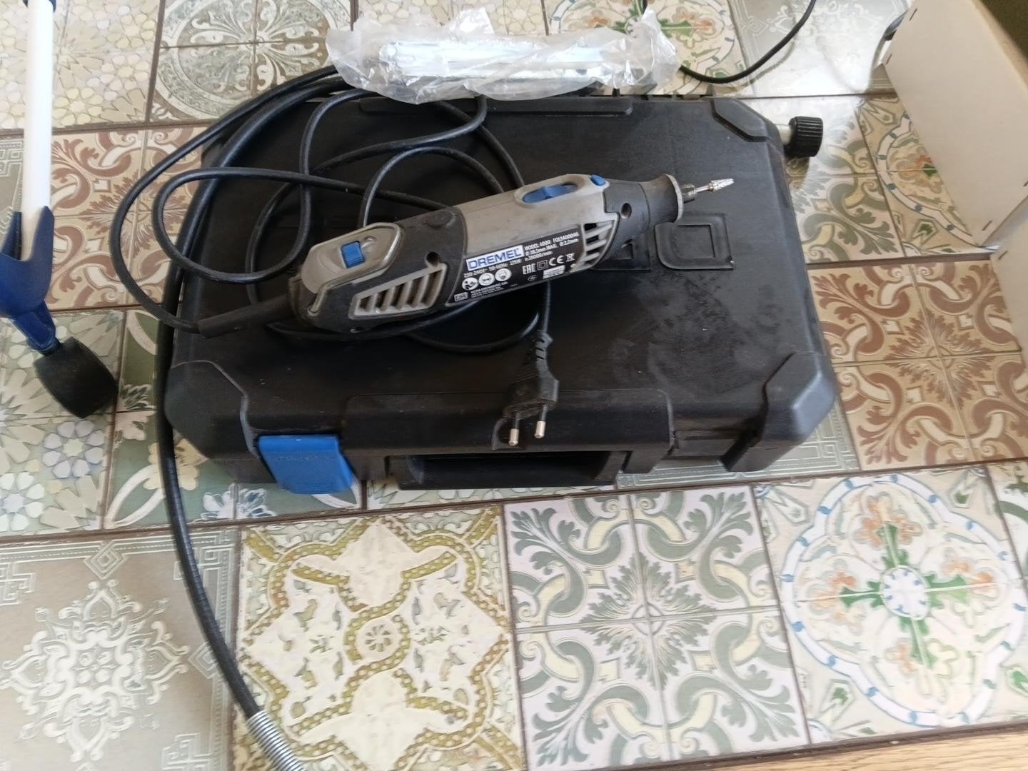 Dremel 4000 multitool – complete set met koffer – weinig geb, Ophalen, Zo goed als nieuw, Gereedschap of Toebehoren