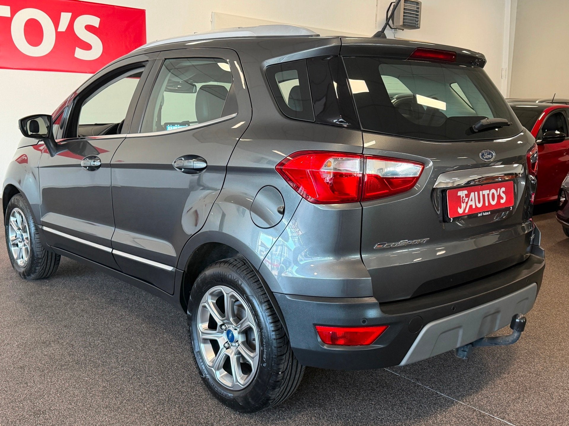 Ford EcoSport 1.0 EcoBoost TITANIUM, LEER, NAVIGATIE, LED, C, Auto's, Voorwielaandrijving, Dealer onderhouden, 125 pk, Gebruikt