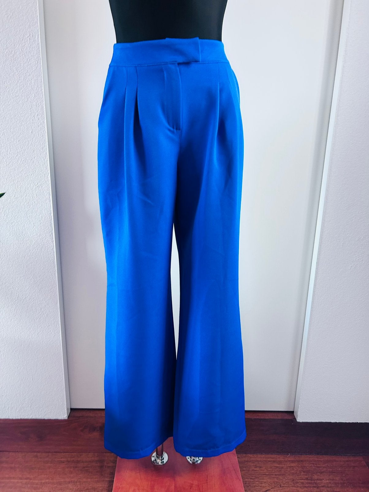 Pantalon Ambika maat M/L, Kleding | Dames, Broeken en Pantalons, Maat 38/40 (M), Blauw, Nieuw, Ophalen of Verzenden