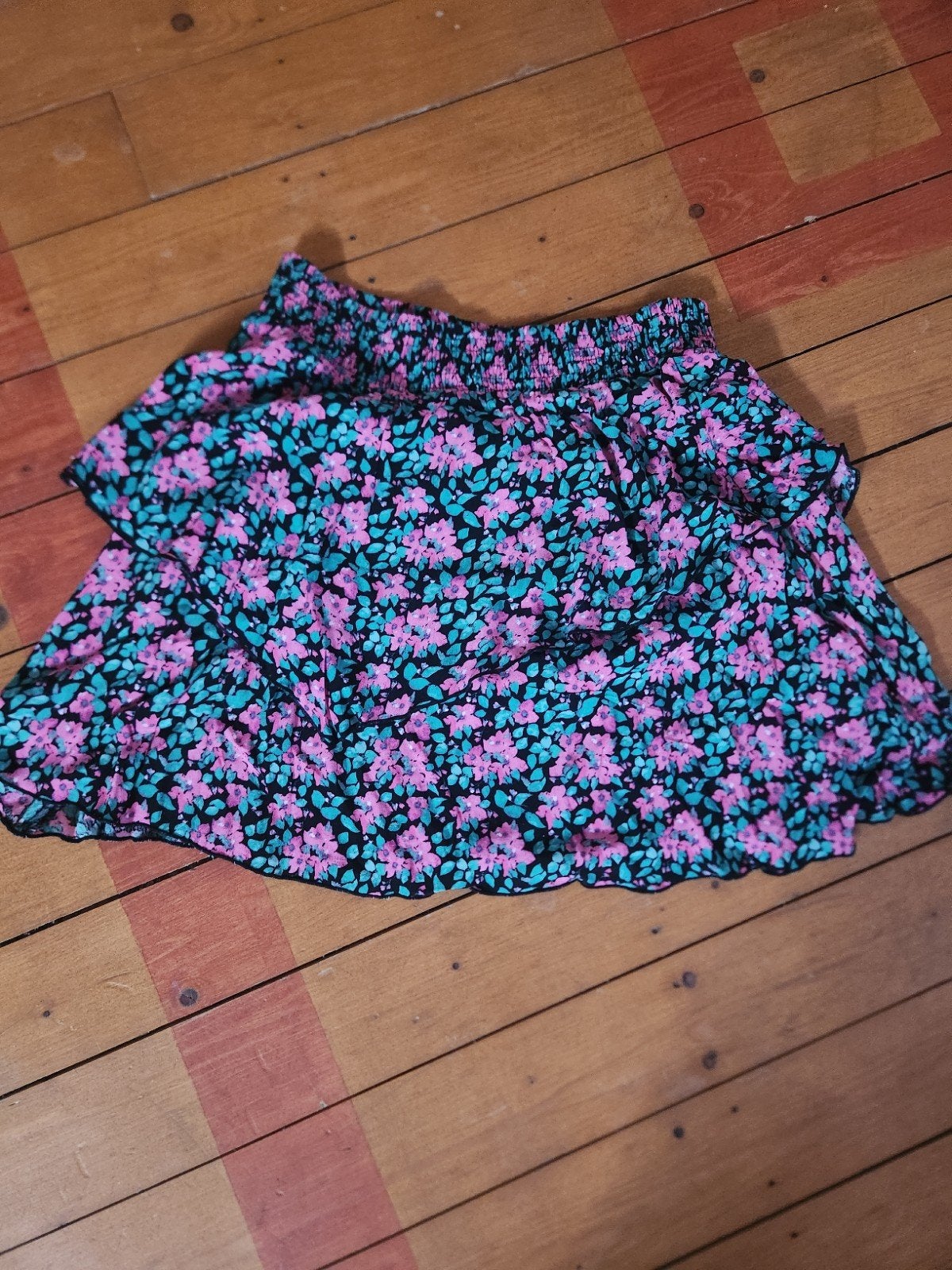 Royal Chicks rokje maat M met bloemenprint, Kleding | Dames, Rokken, Maat 38/40 (M), Meerkleurig, Ophalen of Verzenden, Zo goed als nieuw