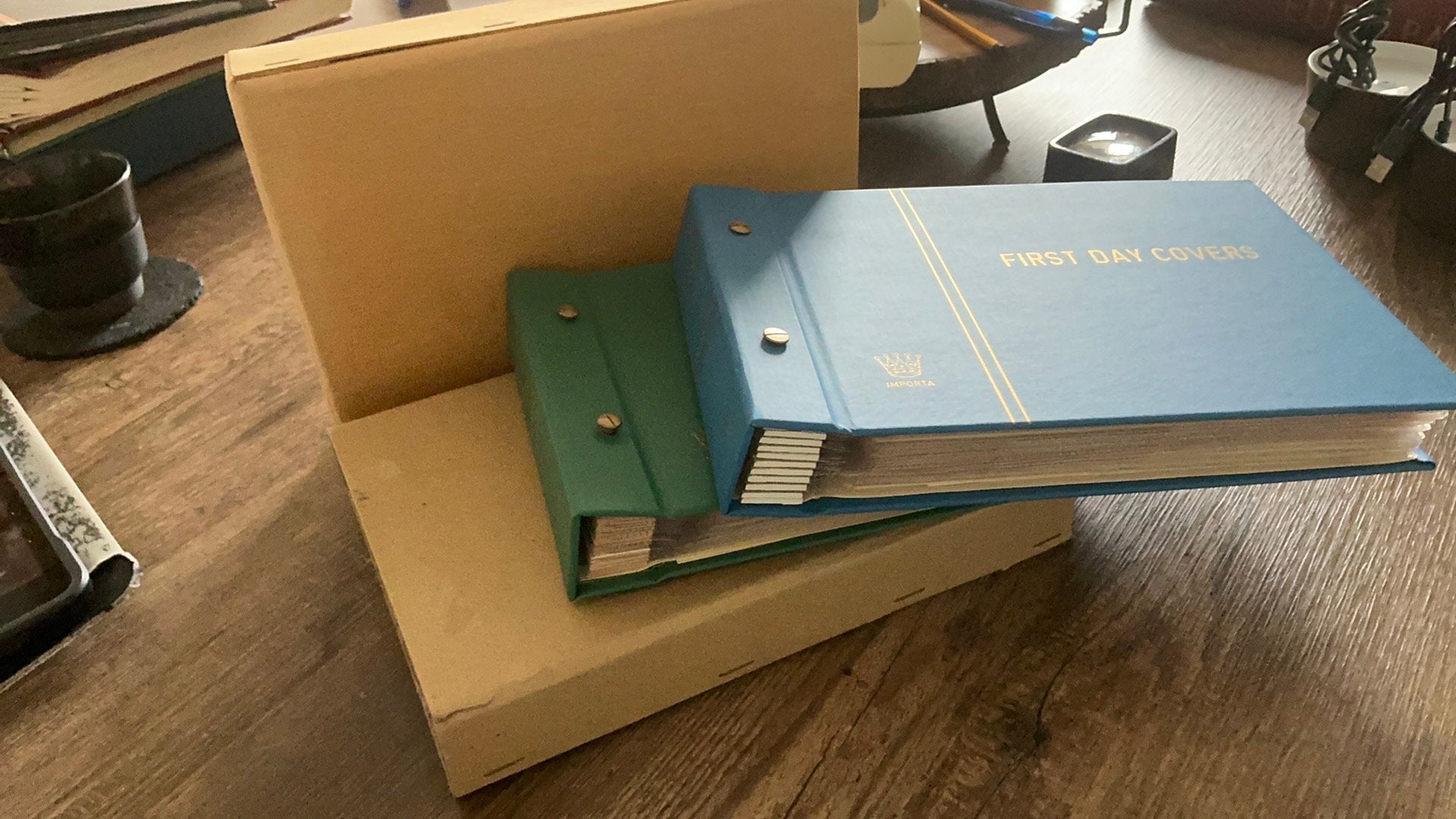 2 mappen met FDC’s Zwitserland (26), Postzegels en Munten, Ophalen of Verzenden