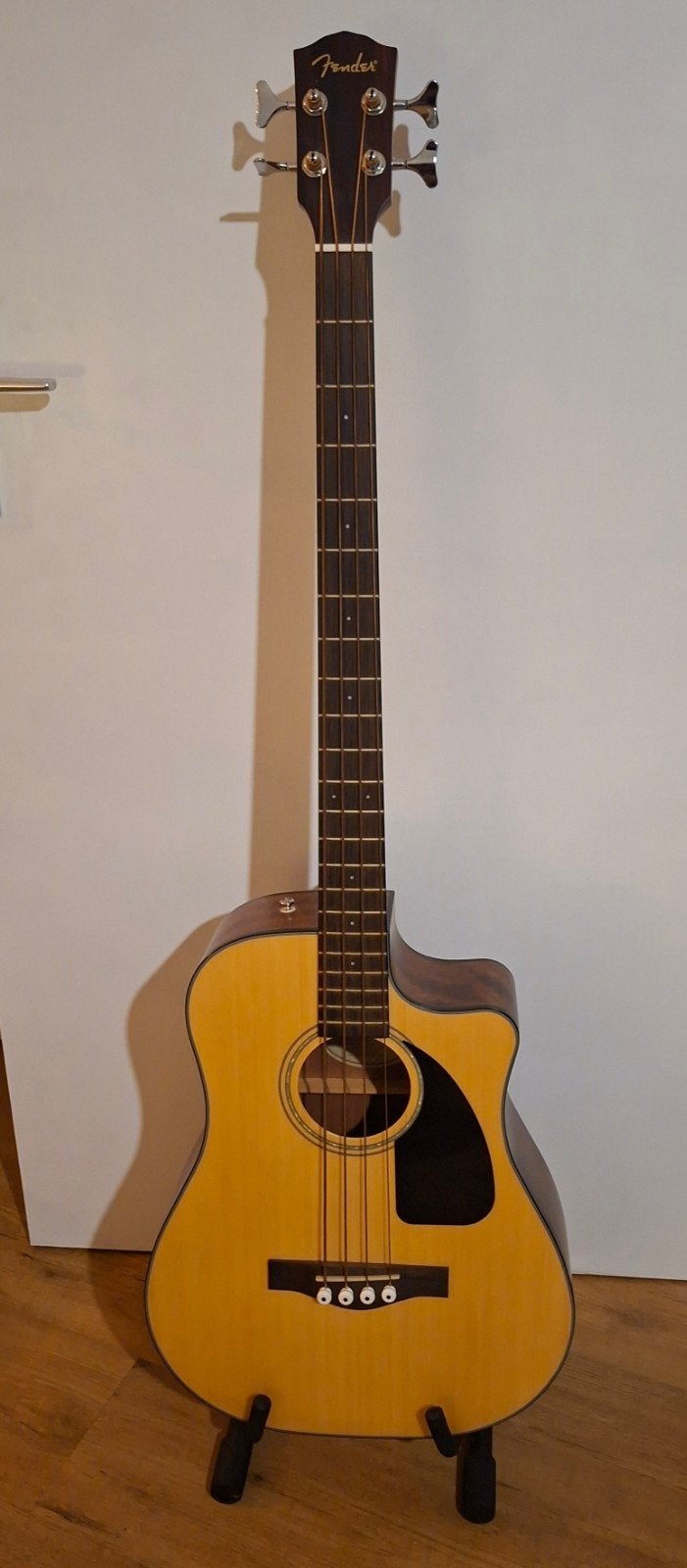Fender electrisch acoustic bass cb100ce nat.
De Fender CB-10, Ophalen of Verzenden, Western- of Steelstringgitaar