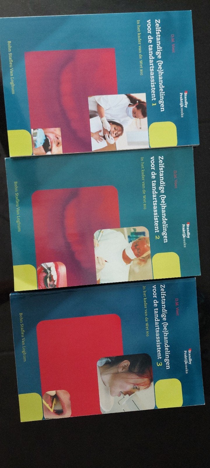 Studieboeken: Zelfstandige (be)handelingen voor de tandartsa, D.M. Voet, Ophalen of Verzenden, Zo goed als nieuw, MBO