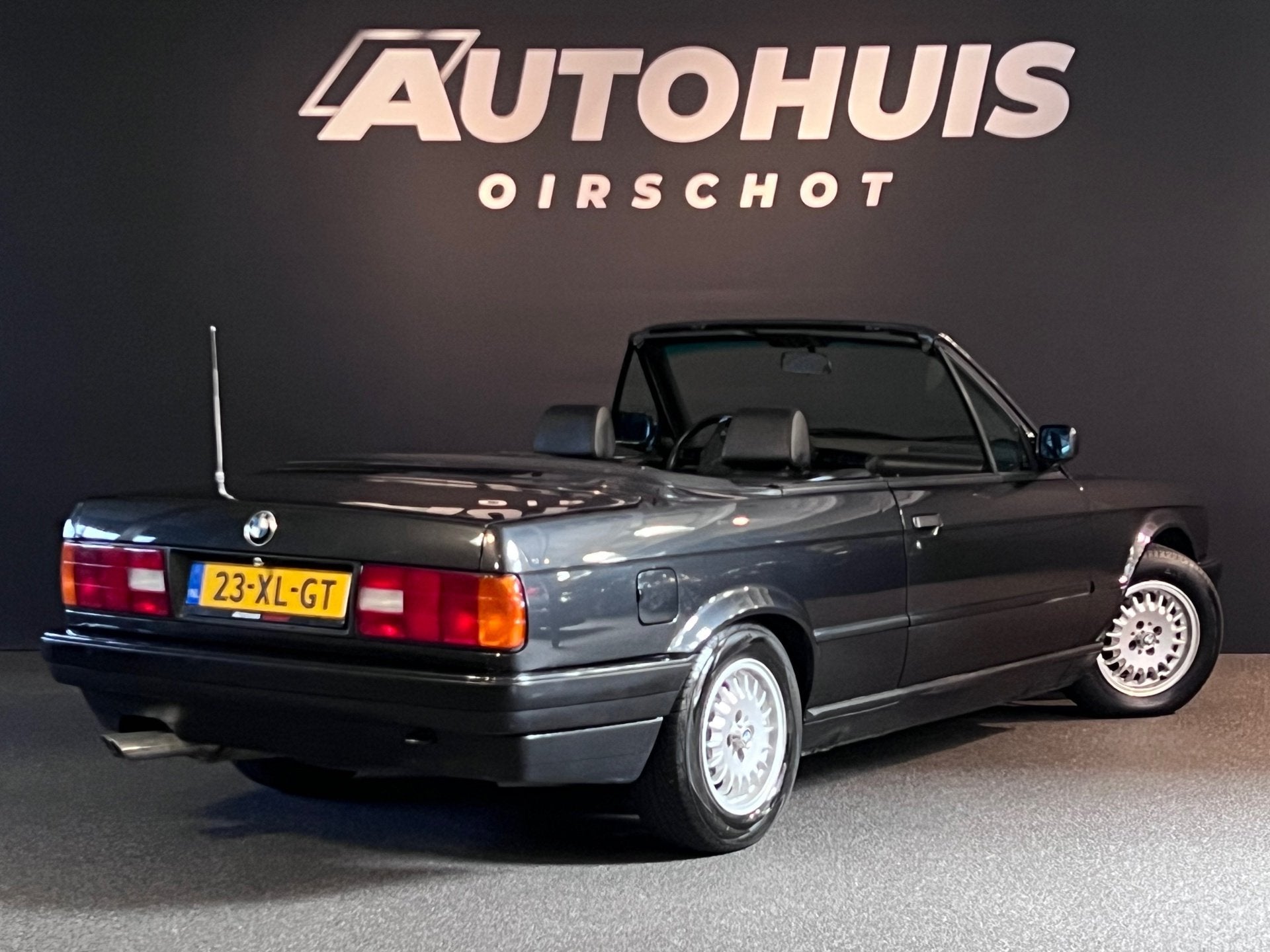 BMW 3-serie Cabrio 325i Leder/ Automaat/ Electrische ramen/, Automaat, Achterwielaandrijving, Gebruikt, Zwart