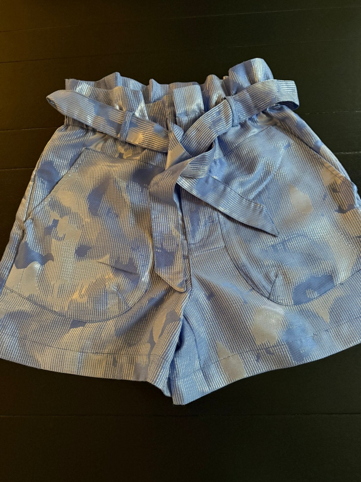 Blauw met zilver geruite korte broek, maat 36, merk CKS, Kort, Blauw, Nieuw, Ophalen of Verzenden