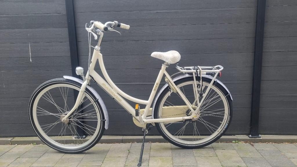 Batavus Diva Damesfiets 3 Versnellingen 28 inch, Ophalen, Gebruikt, Versnellingen, Batavus