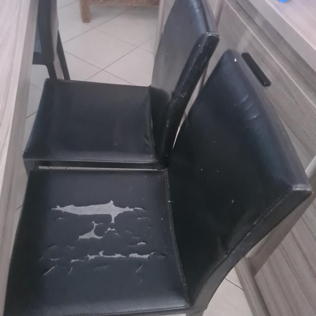 6 gratis stoelen voor hobby of project, Huis en Inrichting, Stoelen, Gebruikt, Zwart, Leer, Ophalen of Verzenden