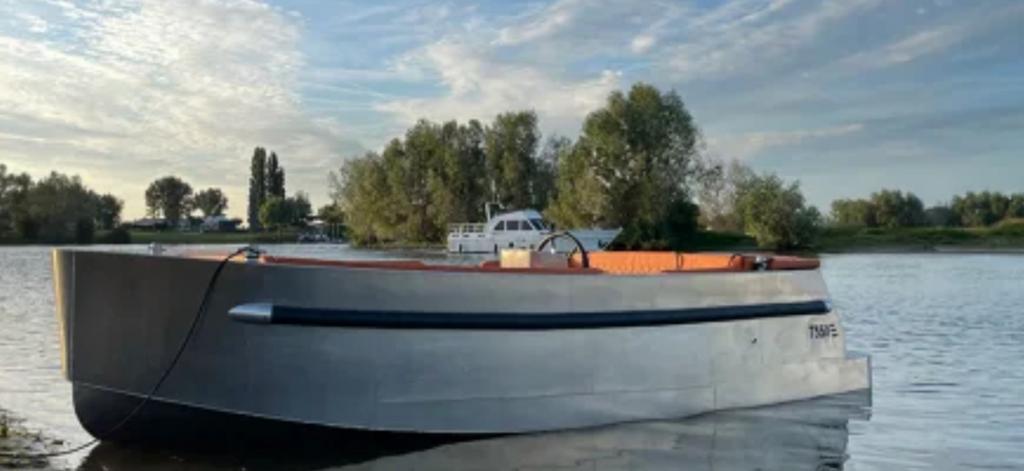 Luxury 55 compleet vaarklaar (25-05 Pinkstershow AVR ), Watersport en Boten, Sloepen, Nieuw, Benzine, Aluminium, Buitenboordmotor