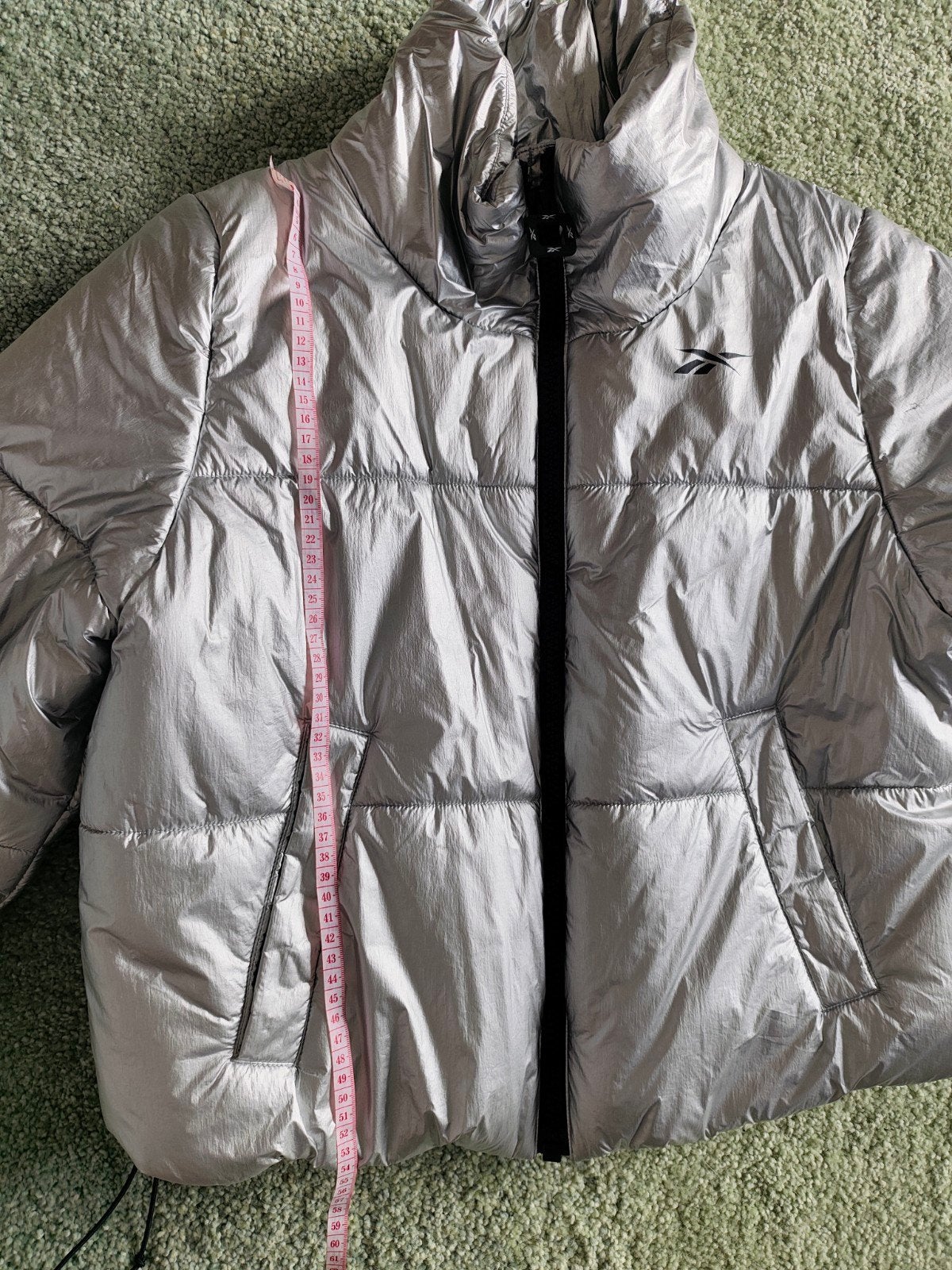 Reebok Puffer Jas Zilver XS - Zo goed als nieuw, Ophalen of Verzenden, Maat 34 (XS) of kleiner, Zilver, Reebok