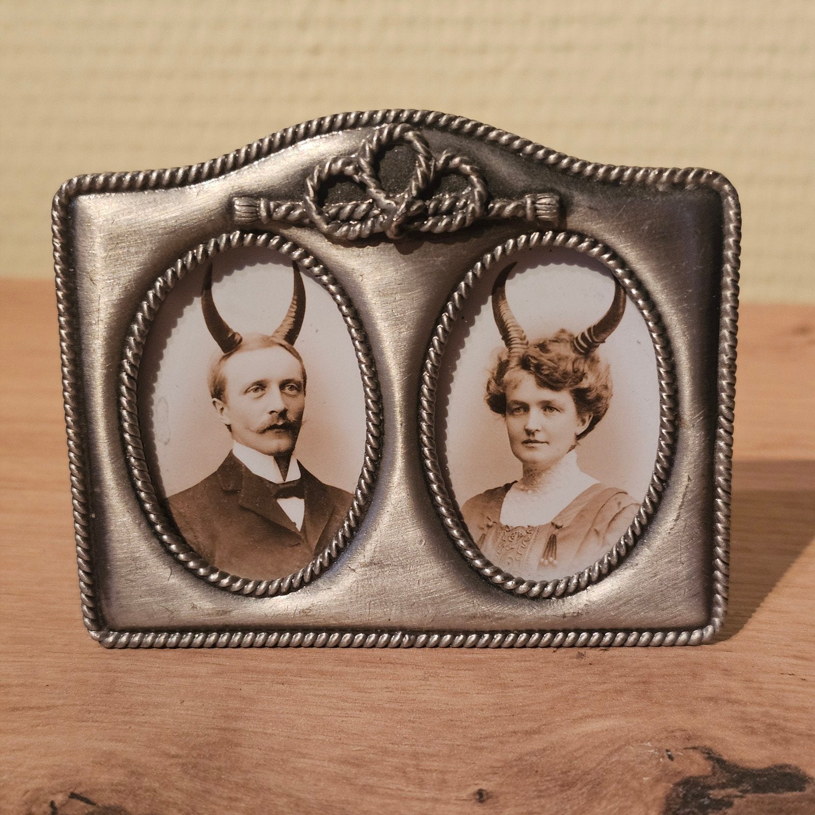 Set van 5 antieke fotolijstjes met griezelige foto's, Gebruikt, Ophalen of Verzenden, Fotolijst, Met afbeelding
