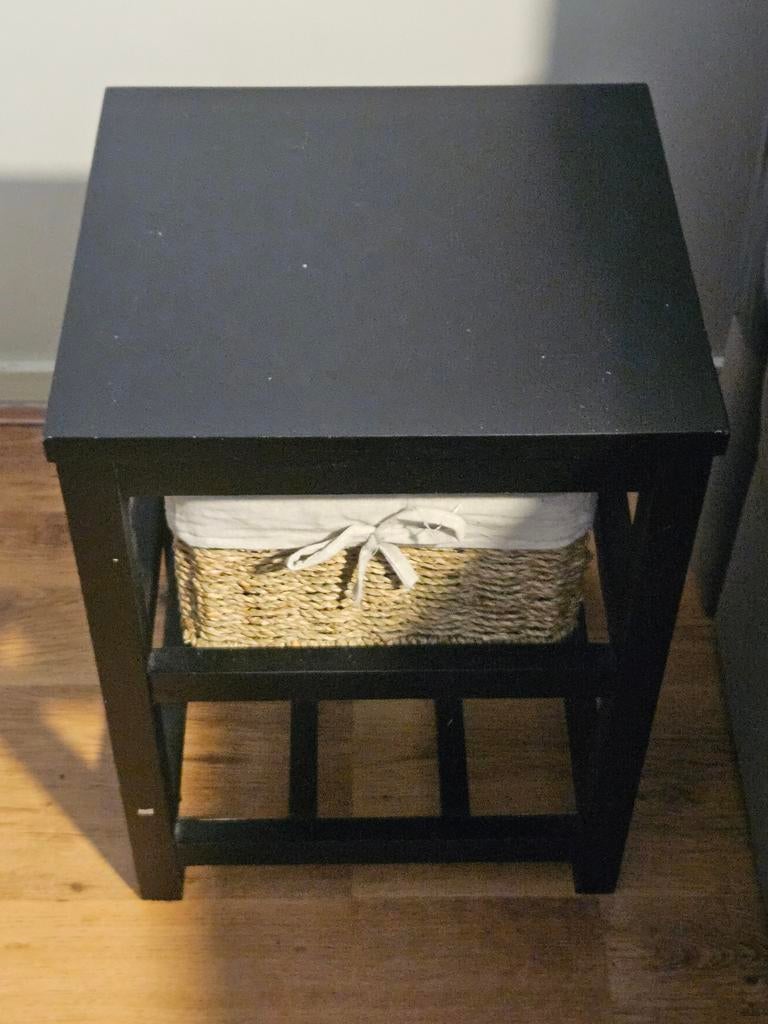 Nachtkastjes, Huis en Inrichting, Slaapkamer | Nachtkastjes, Minder dan 45 cm, Hout, Ophalen of Verzenden