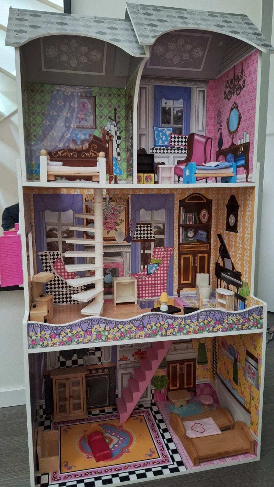 Groot houten poppenhuis incl. meubels – Bar, Ophalen, Gebruikt, Poppenhuis