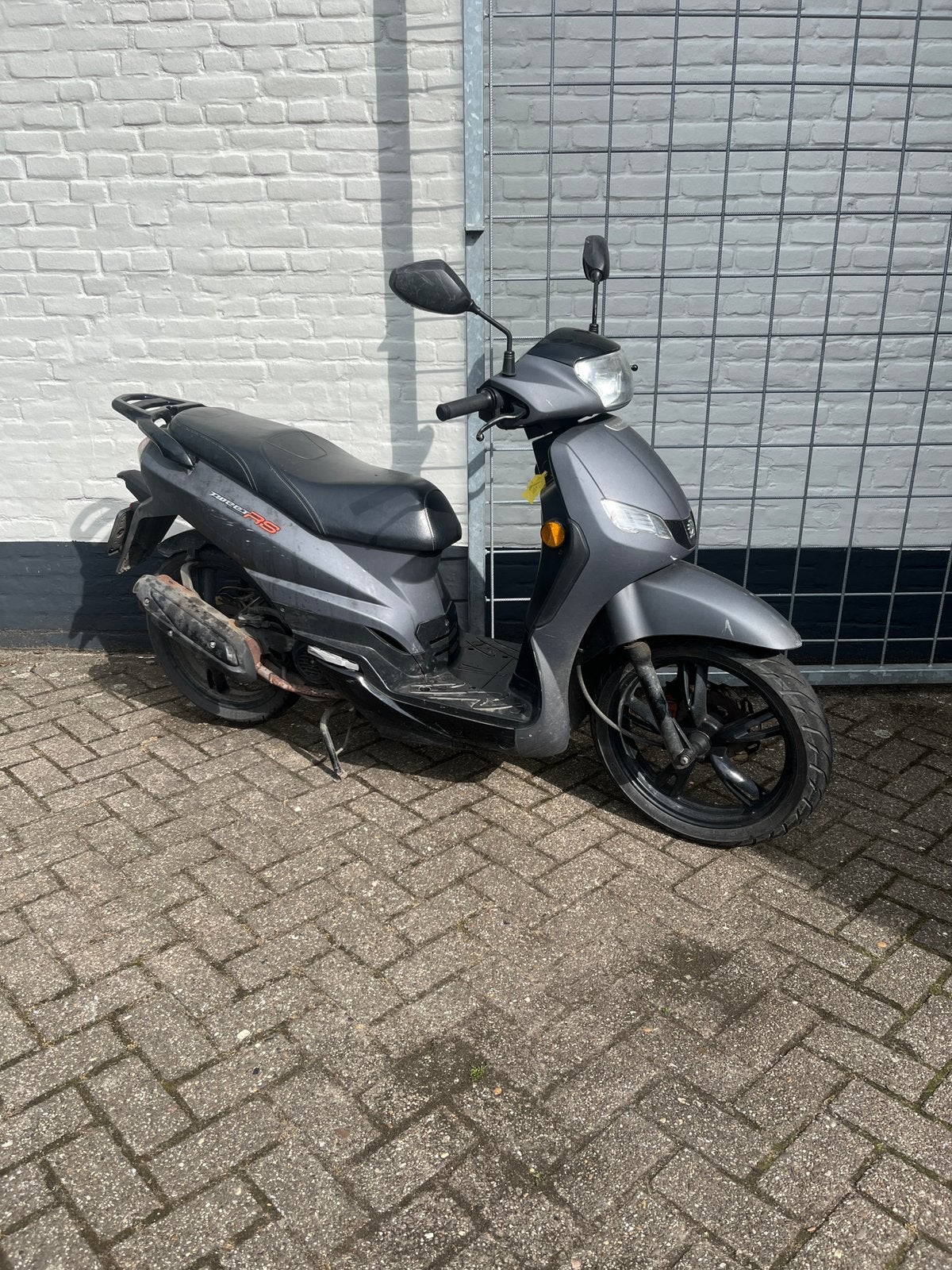 Peugeot Tweet opknapper 2014, Fietsen en Brommers, Scooters | Peugeot, Ophalen of Verzenden, Zo goed als nieuw, Benzine, Overige modellen