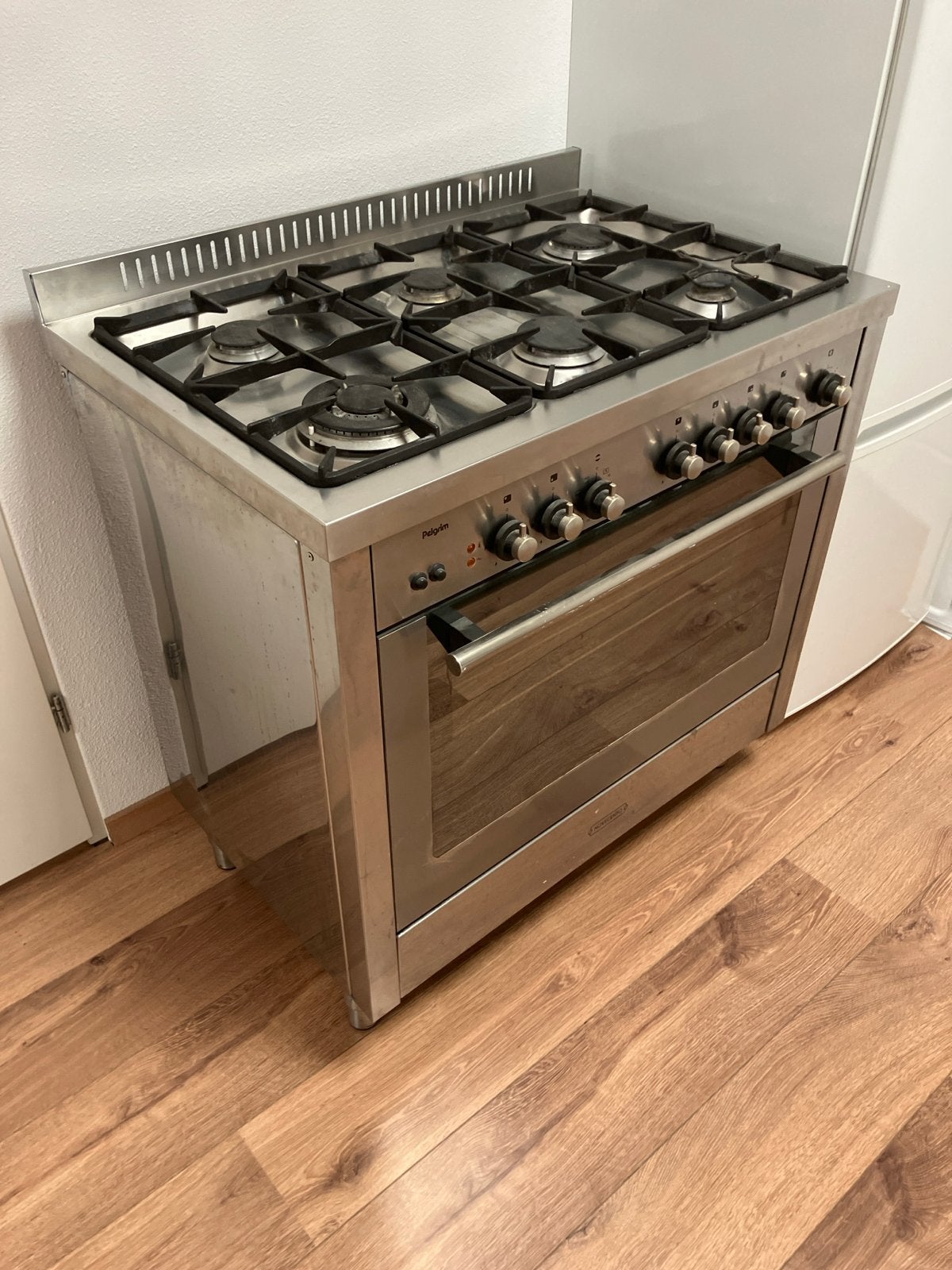 Pelgrim 6 pits Gasfornuis met oven - RVS Vrijstaand, Witgoed en Apparatuur, Fornuizen, Ophalen