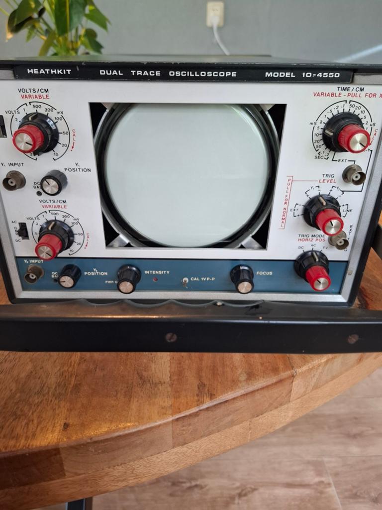 Heathkit Dual Trace Oscilloscope, model IO-4550., Ophalen