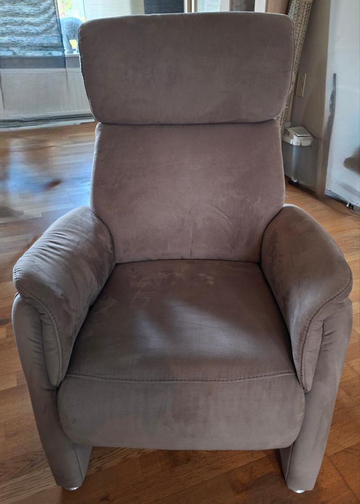 Comfortabele stoel en elektrische 2-zitsbank - Beige/Grijs, Huis en Inrichting, Ophalen, 75 tot 100 cm, Minder dan 150 cm