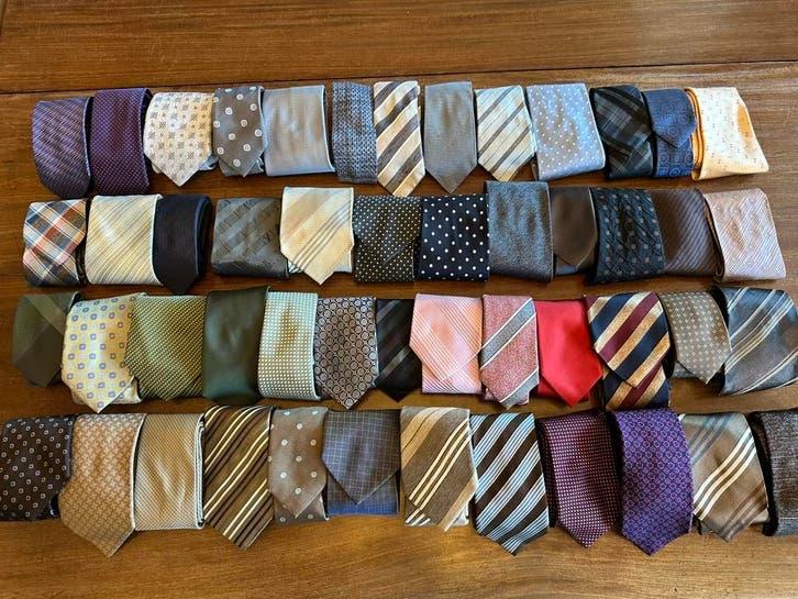 Zijden dassen, meest Italiaanse topmerken - 50 stuks, Kleding | Heren, Stropdassen, Ophalen, Zo goed als nieuw, Overige kleuren