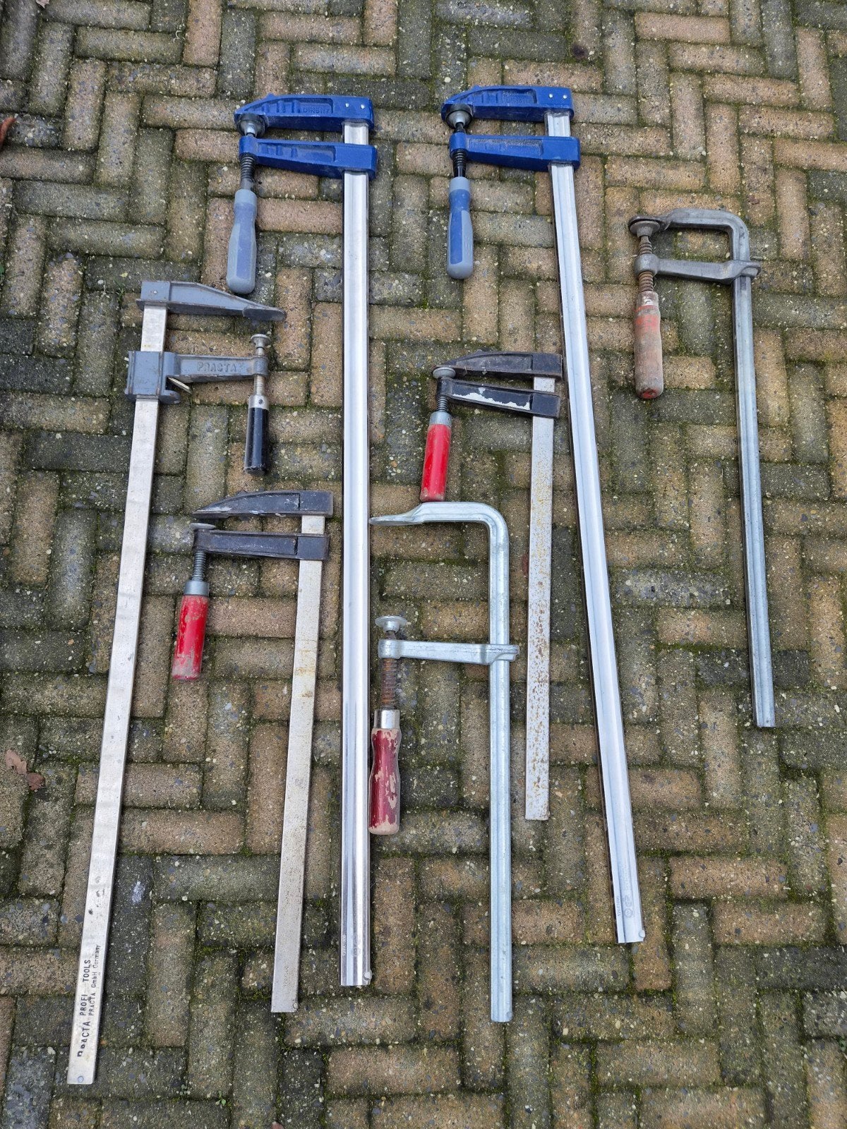 Lijmklemmen, Ophalen