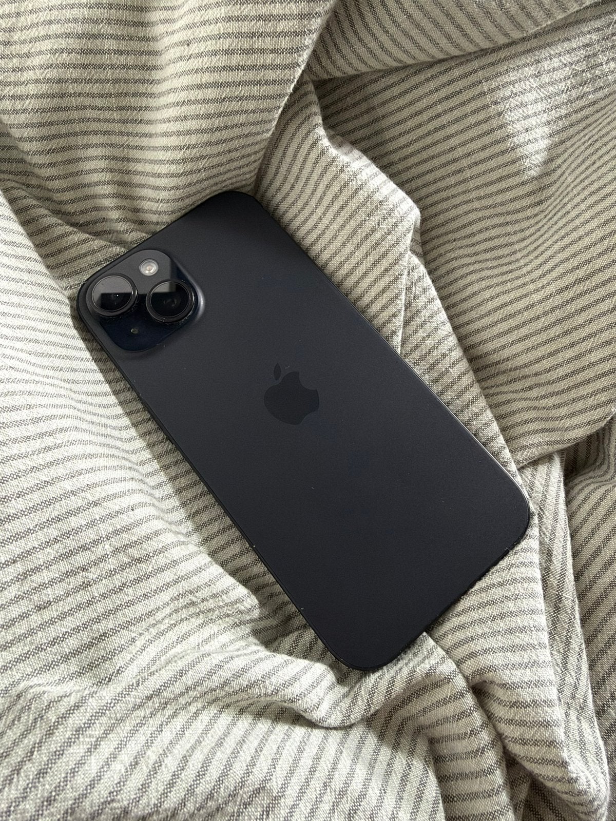 Foto 3 van Iphone 15 zwart