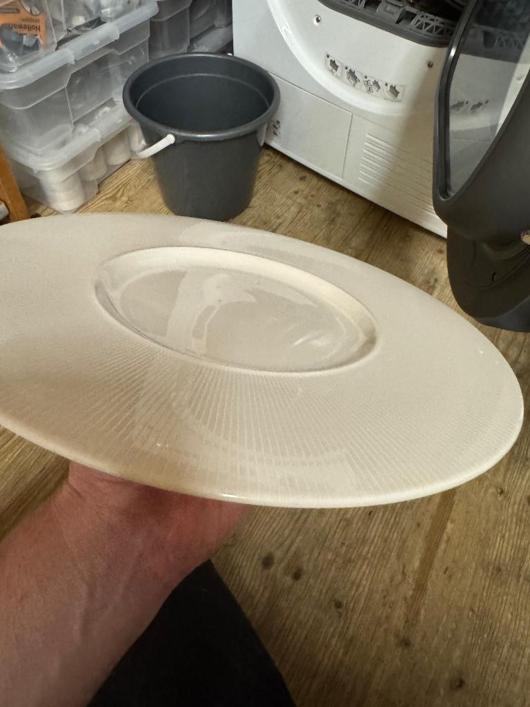 St James Borden bone china, Huis en Inrichting, Ophalen, Porselein, Overige stijlen, Bord(en)