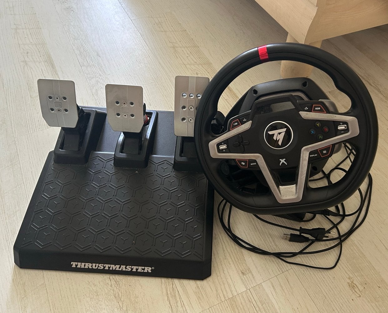 Thrustmaster T248 Racing Stuur + Pedalen + doos, Ophalen, Zo goed als nieuw