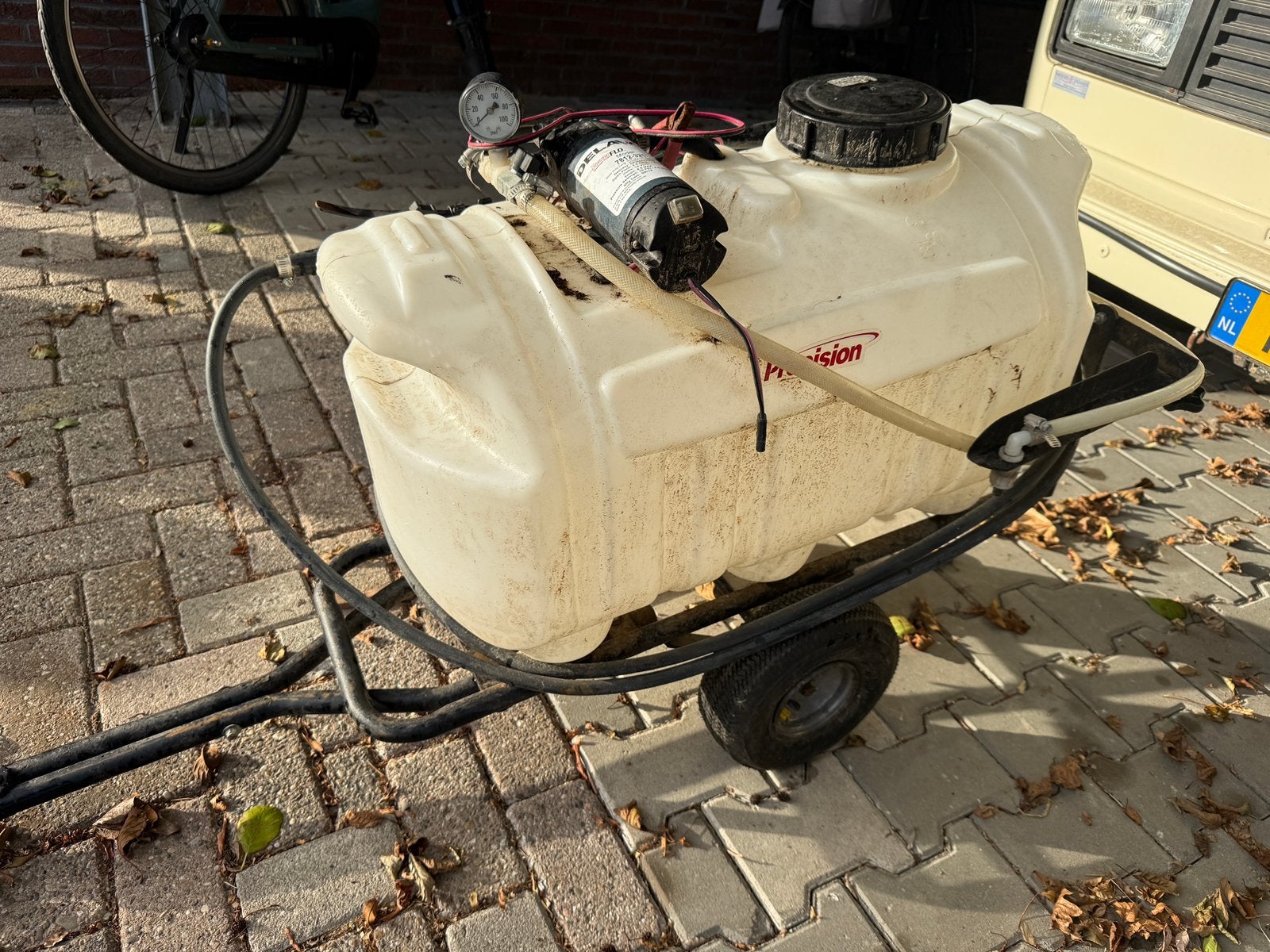 Spuitkarretje voor vloeistoffen, Ophalen of Verzenden, Zo goed als nieuw, 50 cm of meer