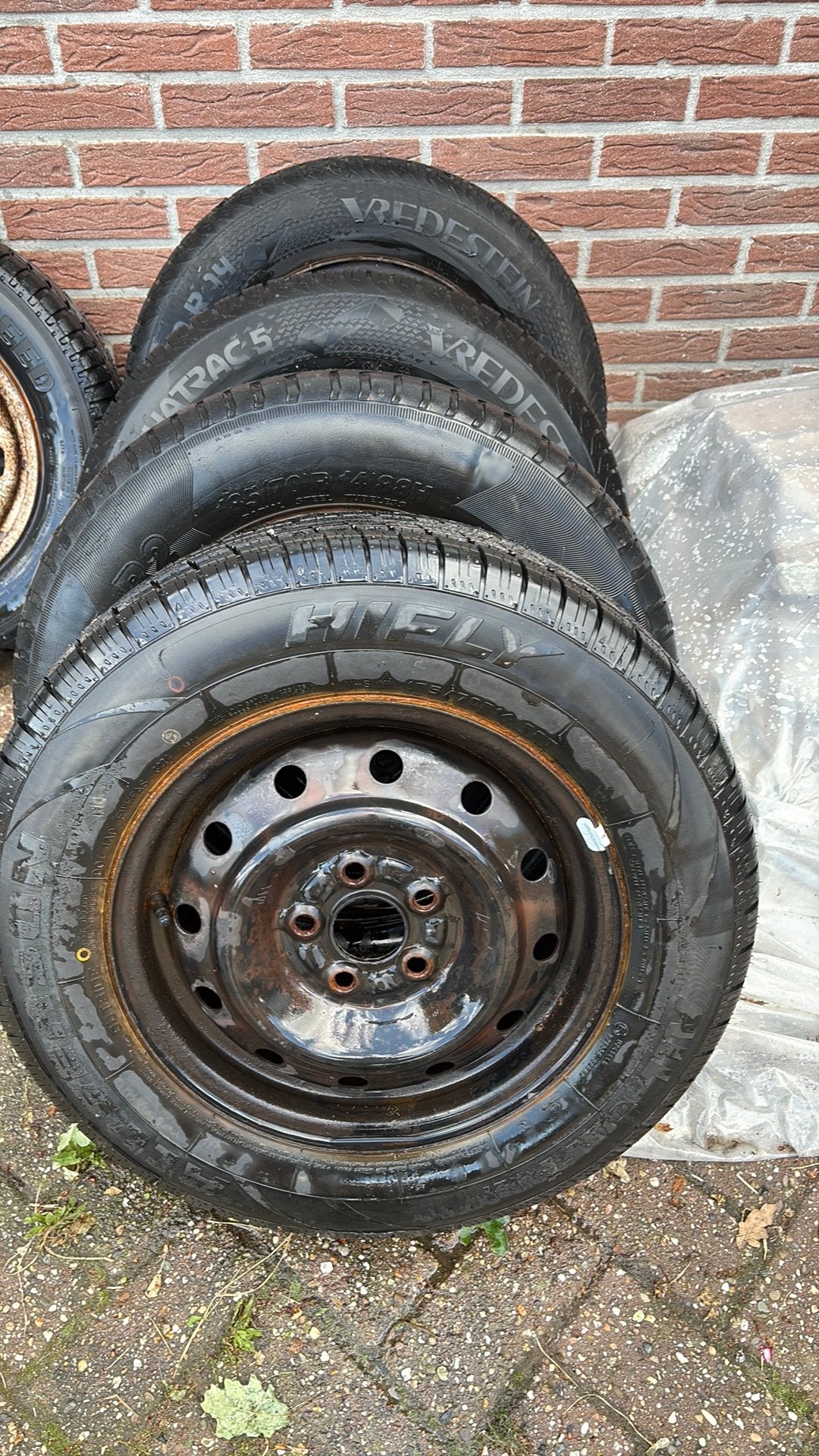 Te koop stalen velgen met banden, Ophalen, 15 inch, Band(en), 195 mm