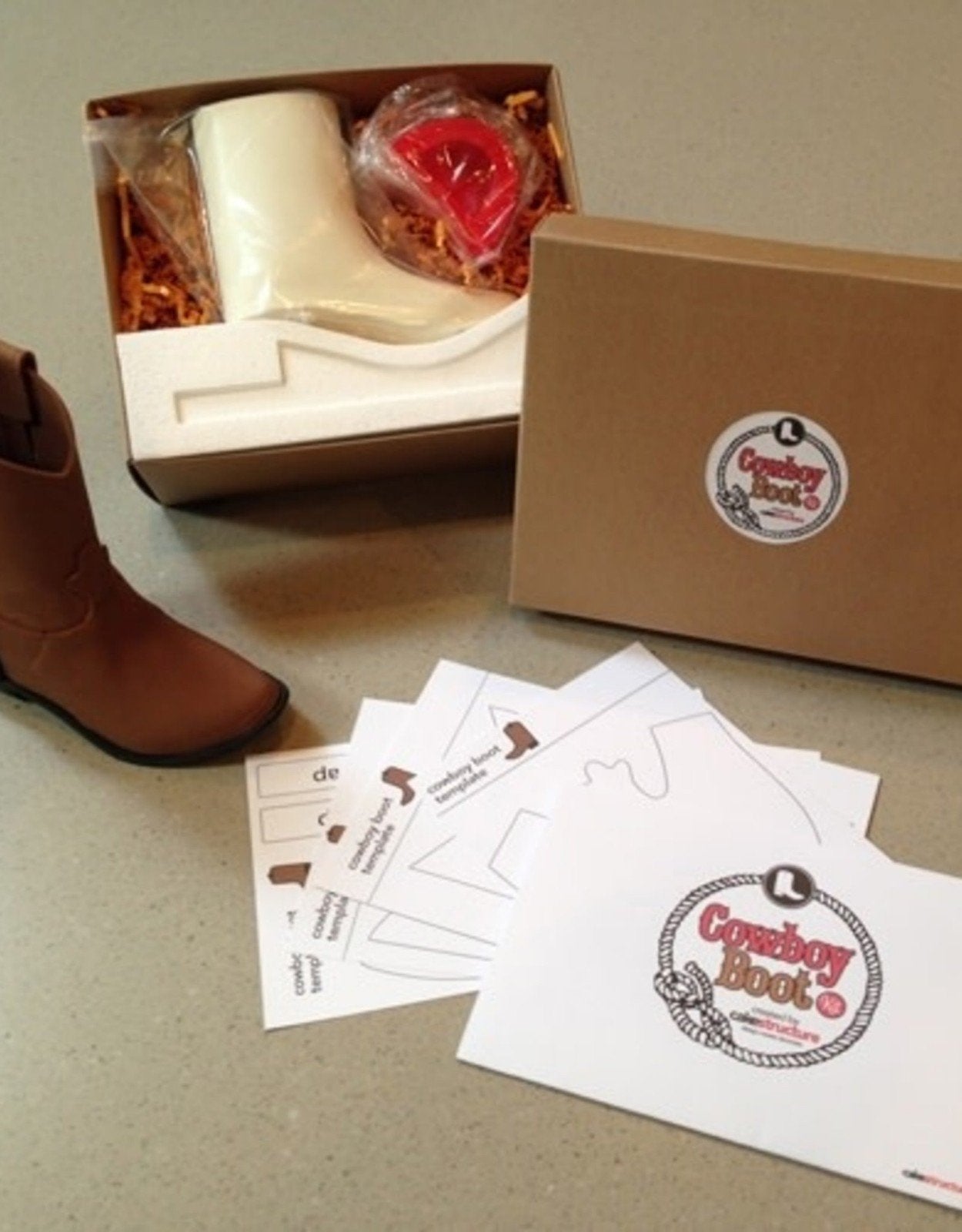 Cowboy Laars Set - CakeStructure, Ophalen of Verzenden, Zo goed als nieuw, Taarten of Cupcakes, Bakvorm