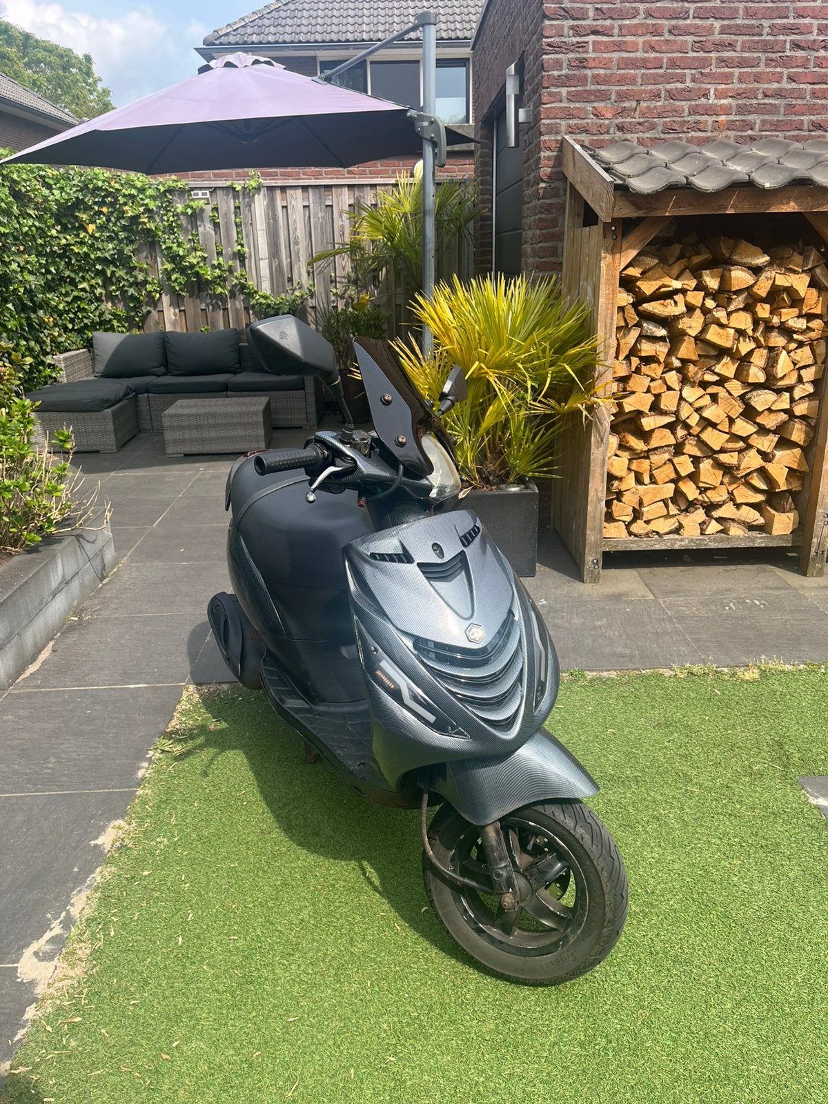 Scooter Zipp 4 takt geel kenteken, Ophalen, Gebruikt, Zip, Benzine