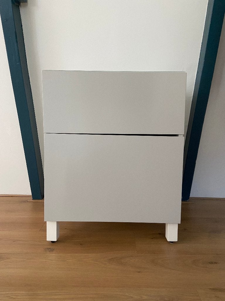 IKEA Besta kleine witte ladekast met glazen blad, Ophalen, 1 of 2 laden, 50 tot 100 cm, Zo goed als nieuw