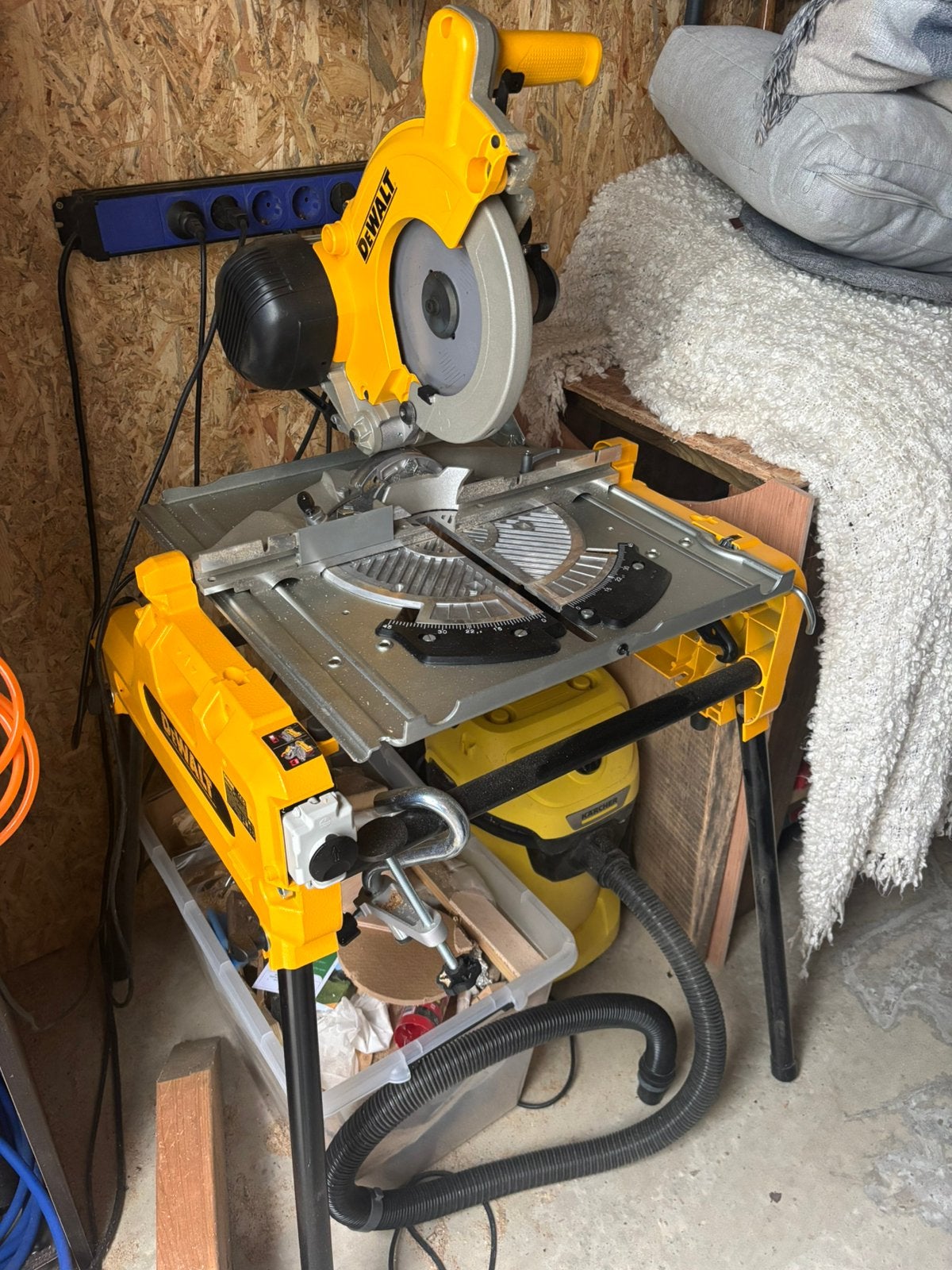 DeWalt DW743N Combinatiezaagmachine, Doe-het-zelf en Verbouw, Gereedschap | Zaagmachines, Ophalen, 70 mm of meer, Zo goed als nieuw