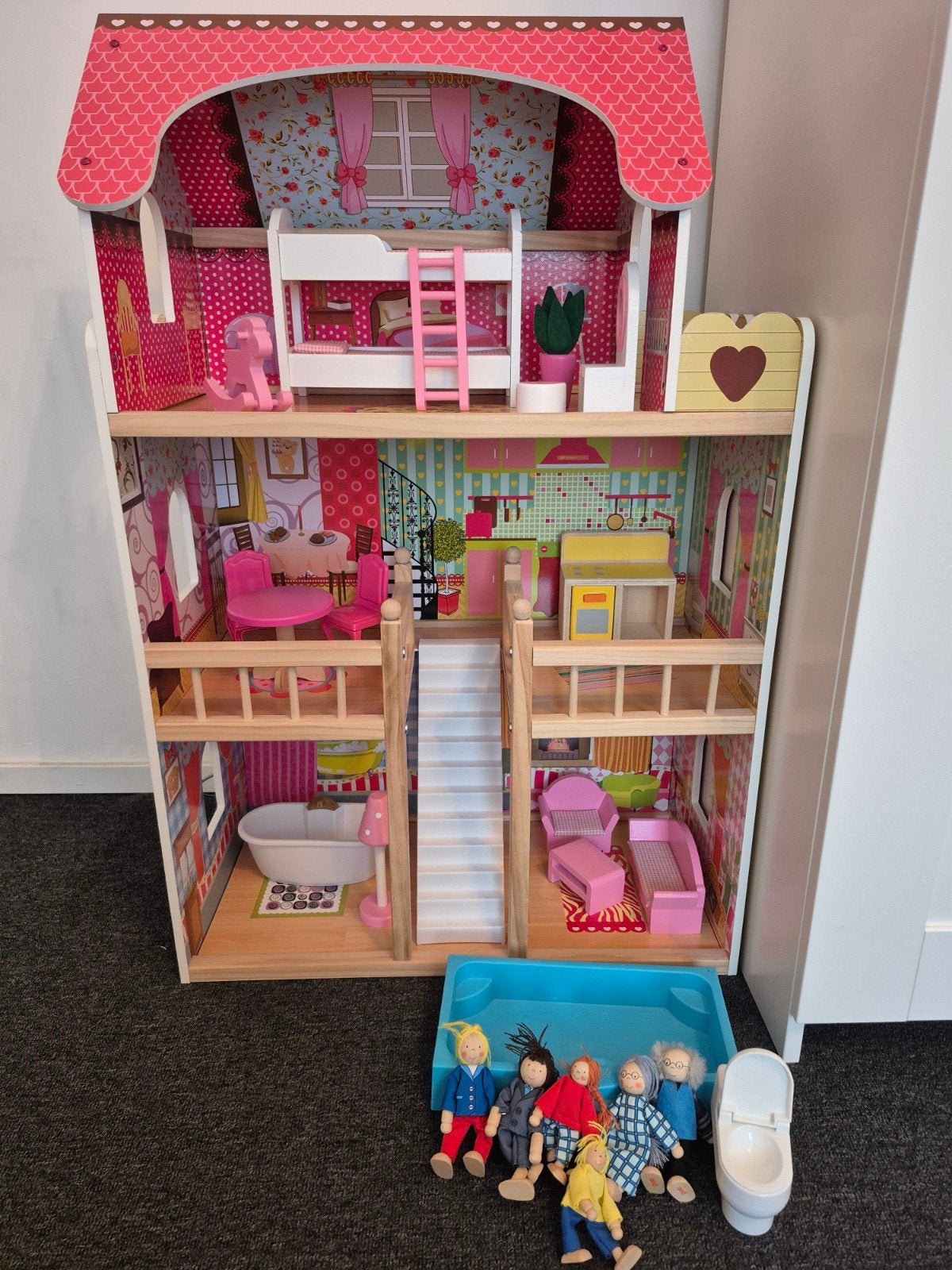 Poppenhuis met meubels en poppen, Ophalen, Zo goed als nieuw, Overige typen