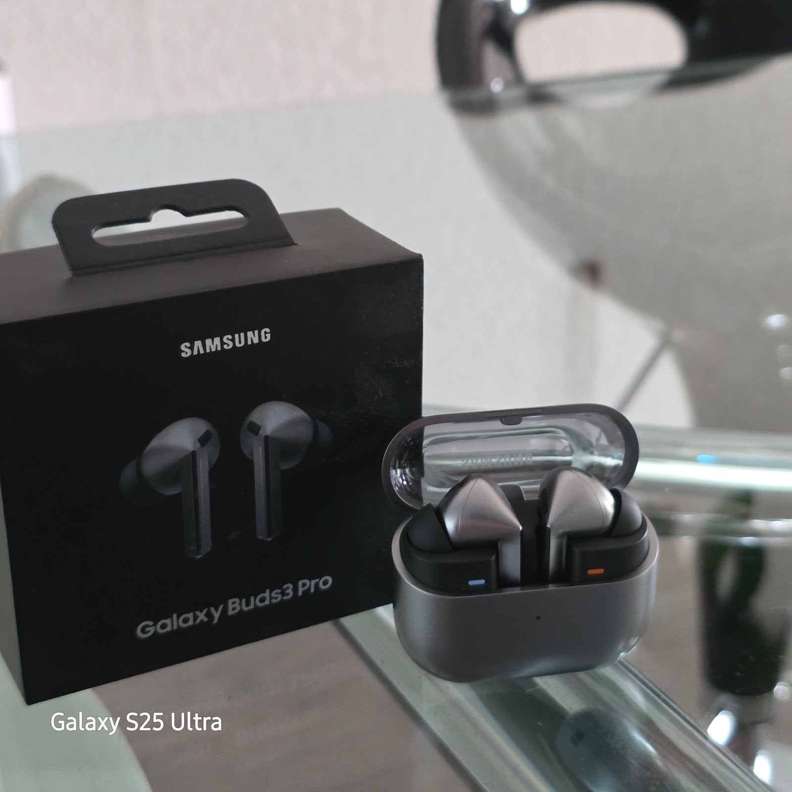 Samsung Galaxy.buds 3 pro. Met aankoop bon,