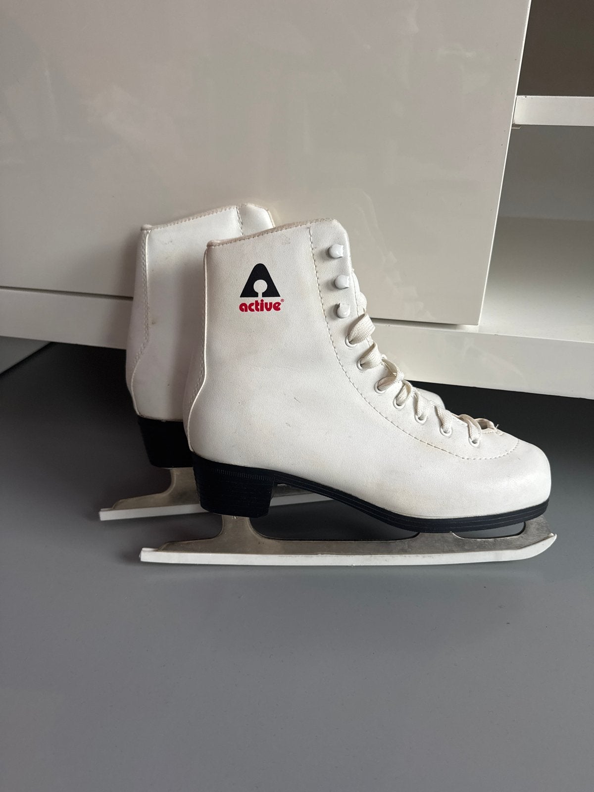 Witte kunstschaatsen - Active 38 size, Sport en Fitness, Schaatsen, Gebruikt, Kunstschaatsen, Overige merken, Ophalen of Verzenden