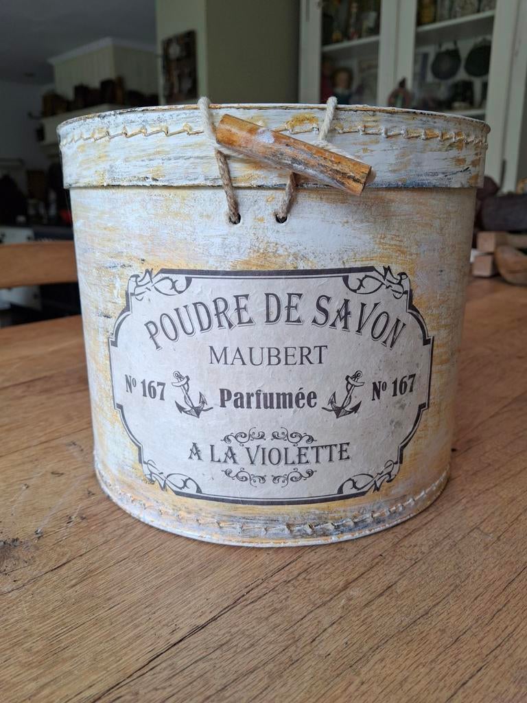 Vintage decoratieve doos 'Poudre de Savon' - Frans design, Antiek en Kunst, Antiek | Woonaccessoires, Ophalen of Verzenden