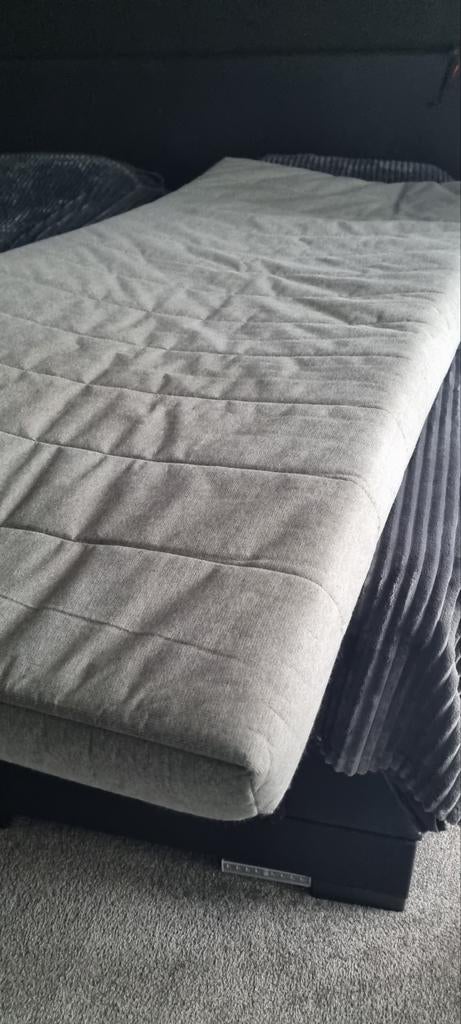 Eenpersoons matras voor logeerbed - Zo goed als nieuw, Ophalen