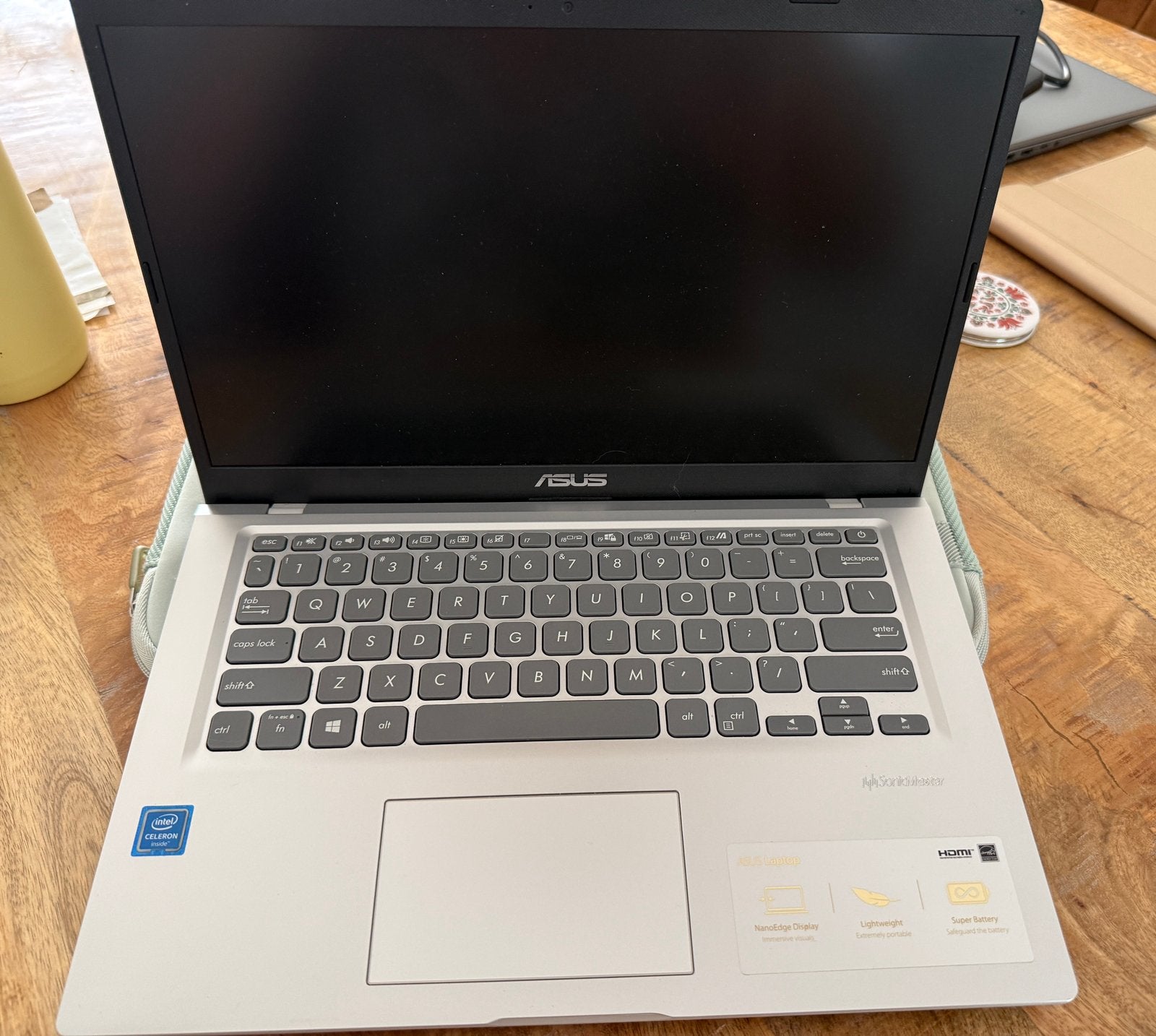 Asus vivobook x415MA, Ophalen, Zo goed als nieuw, 14 inch, 2 tot 3 Ghz