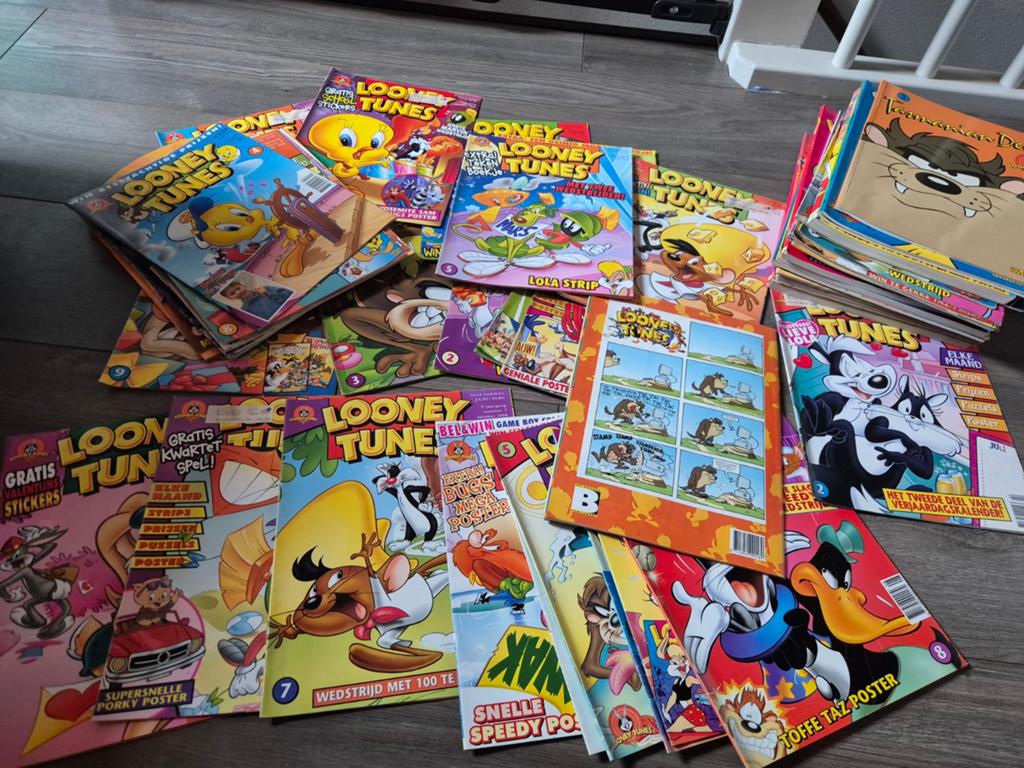 Grote collectie Looney Tunes en Taz & Tweety stripboeken, Meerdere stripboeken, Ophalen, Gelezen, Diverse