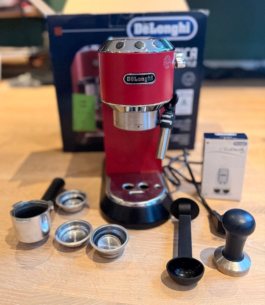 De'Longhi Dedica Style EC685 espressomachine, rood, Ophalen, Gebruikt, Espresso apparaat