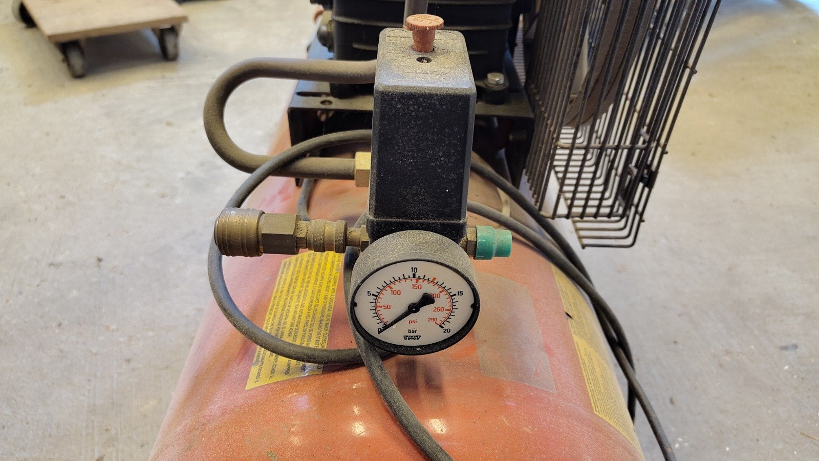 Hurricane Compressor - 100L, 11 bar, 1996, Doe-het-zelf en Verbouw, Ophalen, Gebruikt, 200 tot 400 liter/min, Mobiel