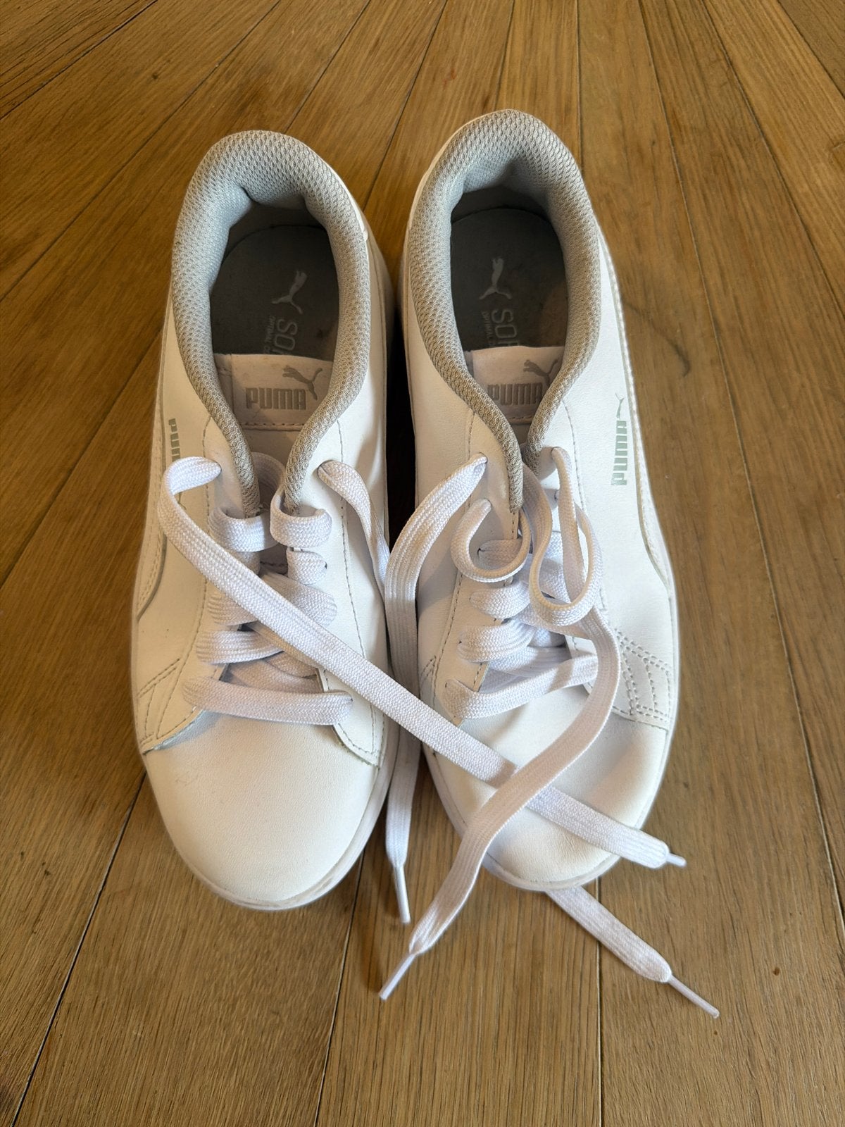 Puma sneakers wit - Maat 35, Ophalen of Verzenden, Zo goed als nieuw, Wit, Sneakers of Gympen