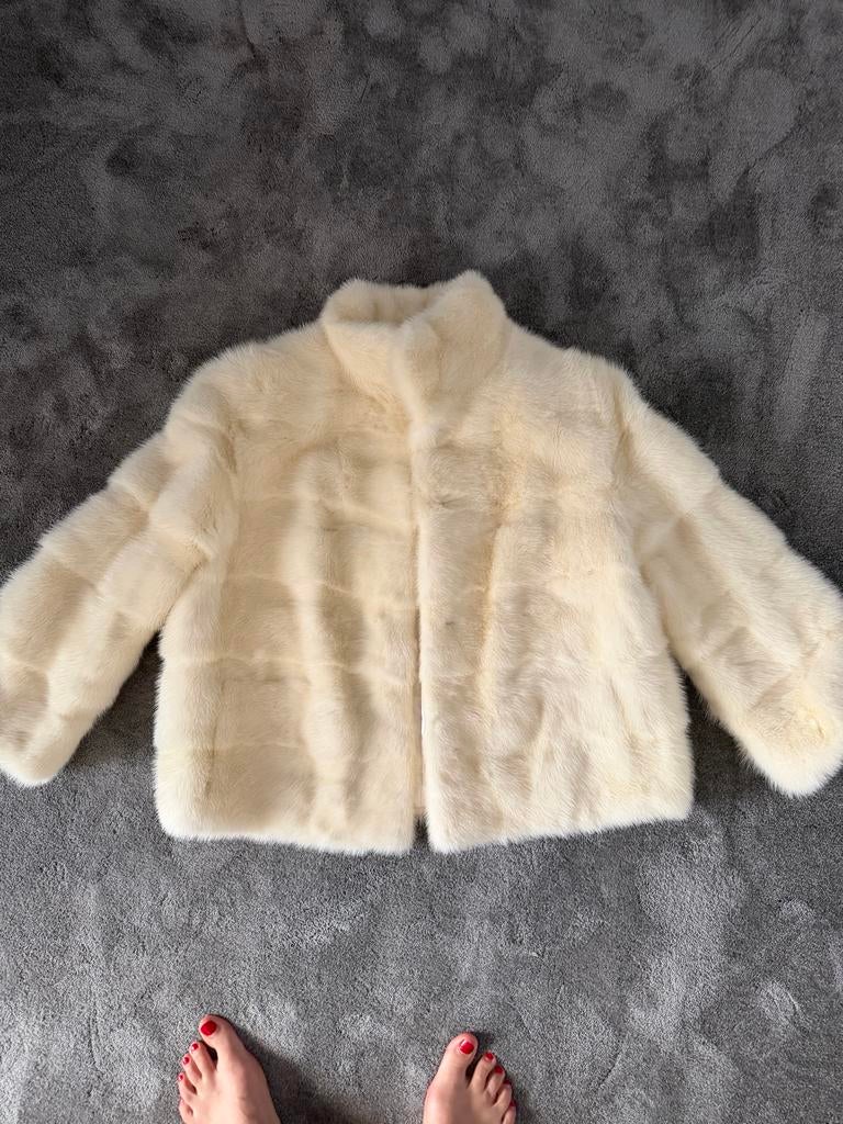 Luxe Witte Bontjas - Zo Goed als Nieuw, Kleding | Dames, Jassen | Winter, Ophalen of Verzenden, Zo goed als nieuw, Maat 38/40 (M)