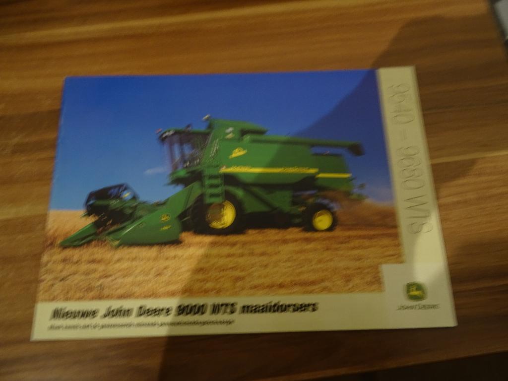 John deere 9540/9680 WTS Maaidorser folder, Ophalen of Verzenden, Zo goed als nieuw, Folder