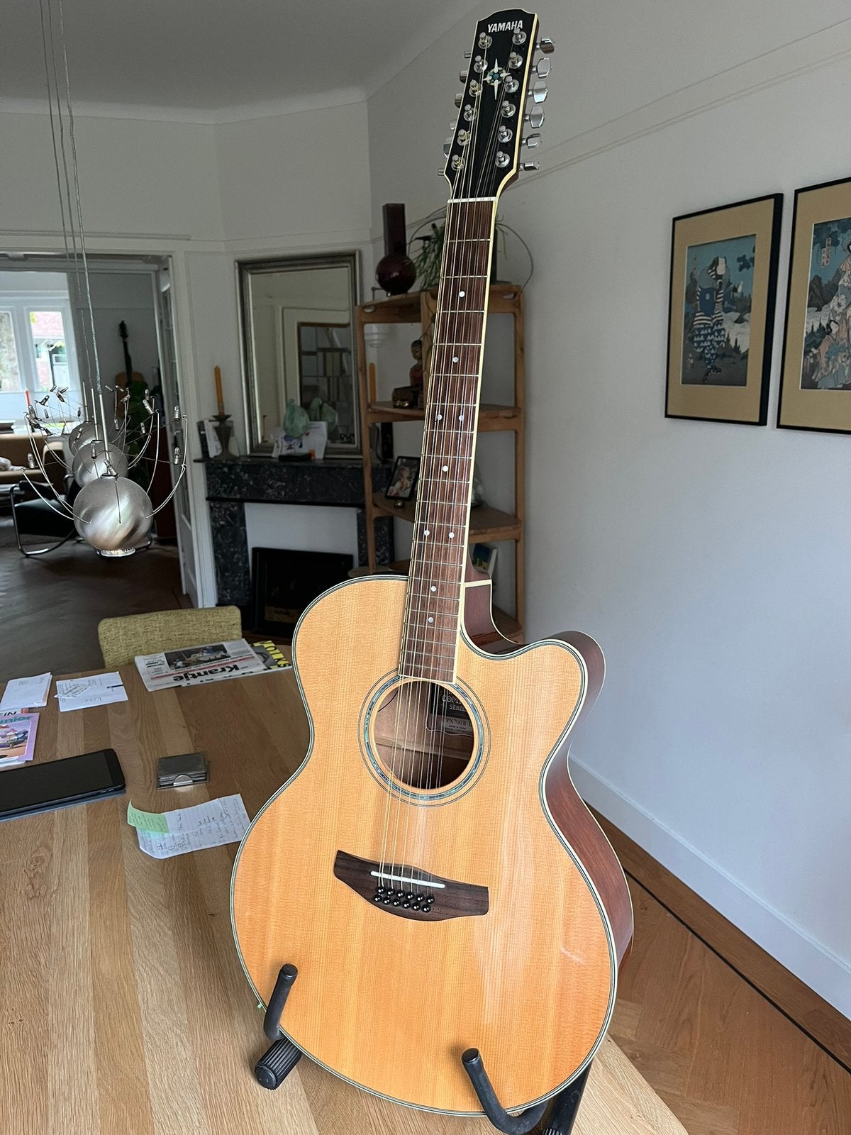 Yamaha CPX 700II-12 snarige gitaar met element, Ophalen, Zo goed als nieuw, Western- of Steelstringgitaar, Met (piezo-)element
