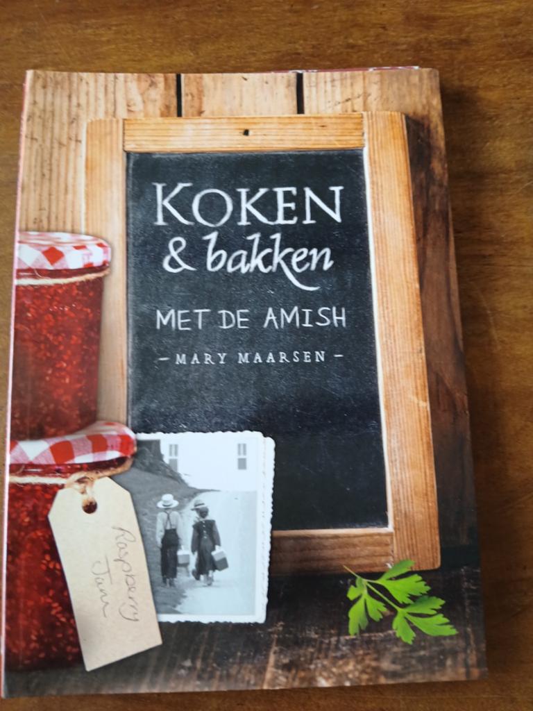 WD015 Koken & Bakken met de Amish - Authentieke Recepten, Boeken, Kookboeken, Gelezen, Ophalen of Verzenden, Overige gebieden
