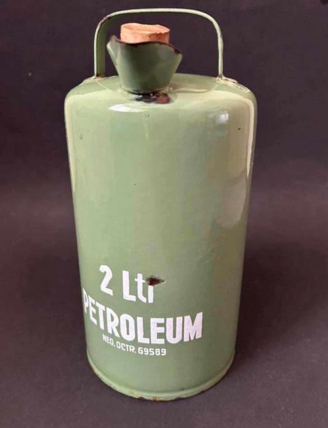 Groen Emaille 2 Liter Petroleumkan, Antiek en Kunst, Ophalen of Verzenden