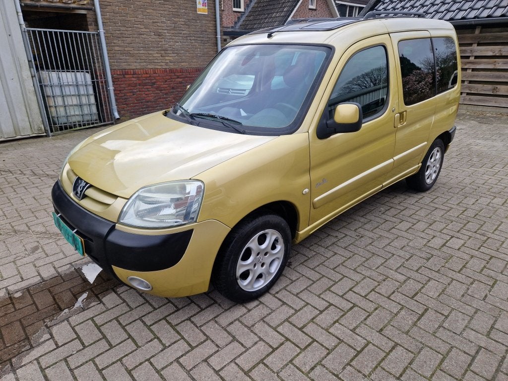 Peugeot Partner mpv 1.6 HDi Zenith/ 5 personen /Nieuwe apk!, Auto's, Peugeot, Bedrijf, Te koop, Partner, ABS, Airbags, Alarm, Boordcomputer