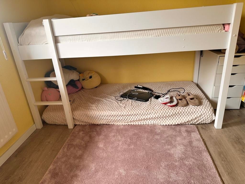 Wit halfhoogslaper bed met matras, Ophalen, Zo goed als nieuw, Halfhoogslaper